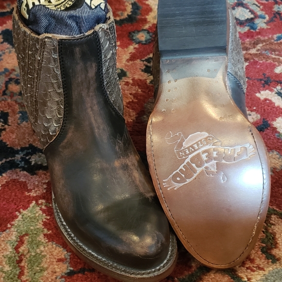 Freebird Salamanca Brown Boots - Picture 3 of 7